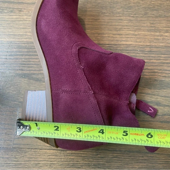 Vionic Vera Suede Ankle Boot - Picture 9 of 14